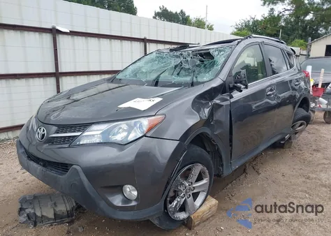2015 Toyota Rav4 Xle z USA, uszkodzony, nr VIN JTMWFREV0FJ054371